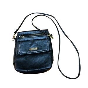 The Sak Women’s Crossbody Purse Black Leather Travel Pockets Flap Zip Snap Strap